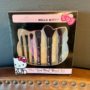 NIB Impressions Black Hello Kitty makeup brushes